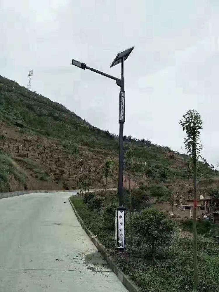 龙华区仿古太阳能路灯